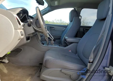 2013 Chevrolet Traverse Ls from USA, damaged, VIN 1GNKRFED6DJ118204